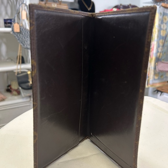 Authentic Louis Vuitton check book cover - Picture 4 of 10